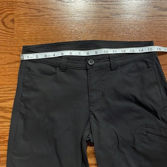 EDDIE BAUER women’s rainier Capri black / pockets wicking stretch size 4 - Picture 9 of 13